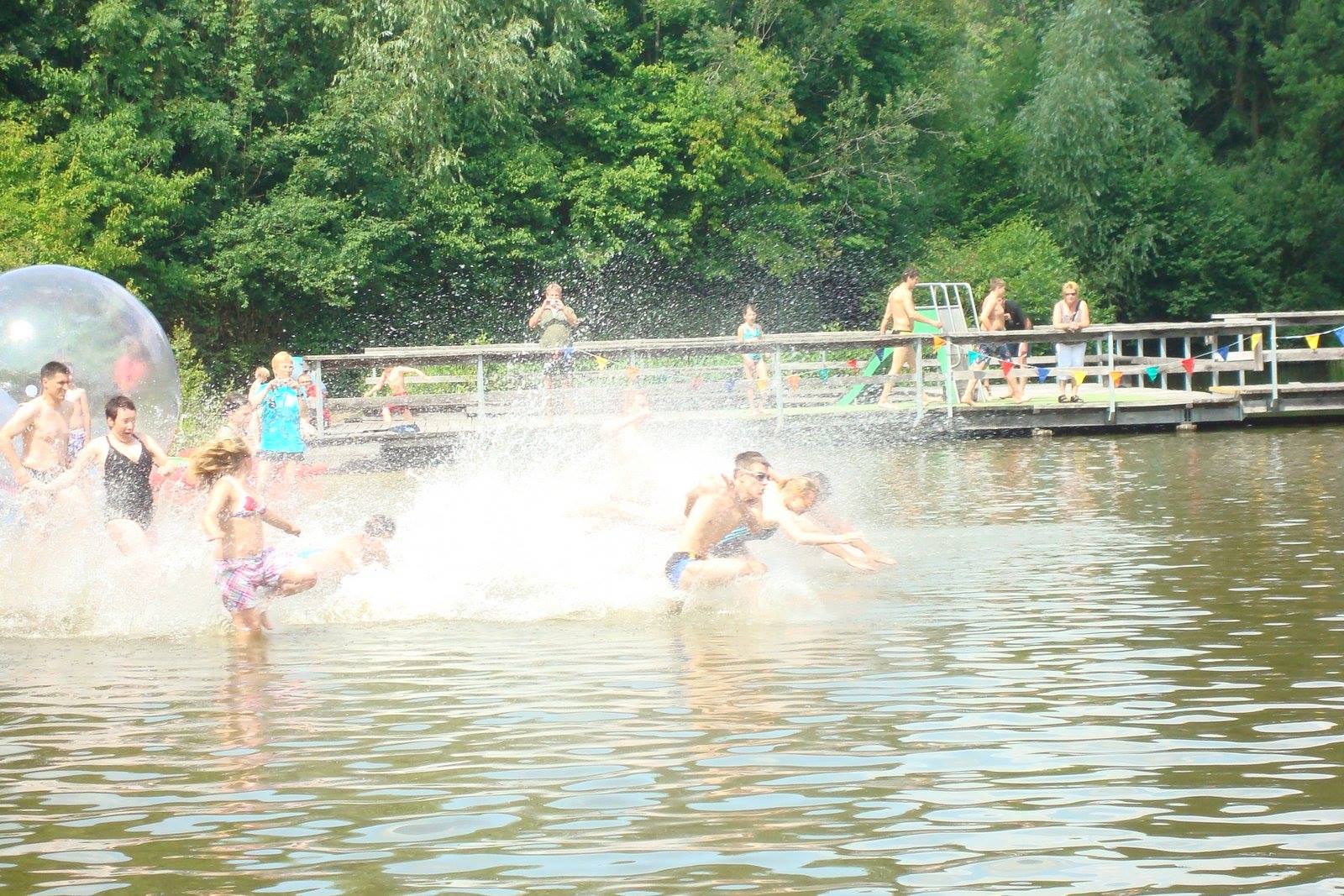 Jetzt noch schnell zum Familientriathlon anmelden! Jetzt noch schnell zum Familientriathlon anmelden!
